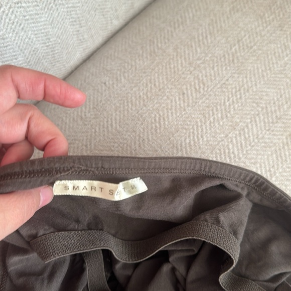 Smart set halter top - Picture 4 of 4